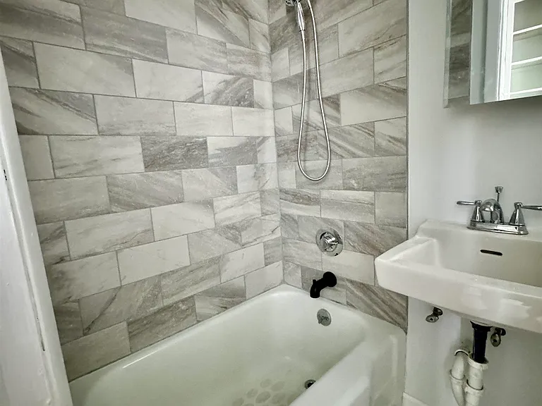 359 Avenue E #4 — Photo 7