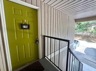 771 High School Rd NW, Bainbridge Island, WA 98110