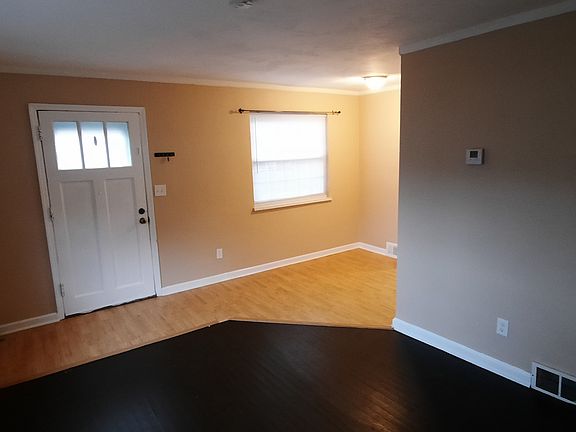 5th image of 4601 Washington Ave SE #B