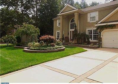 1st image of 1604 Whispering Woods Dr