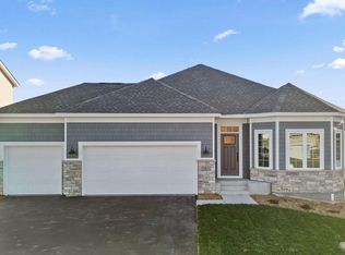 1009 Legacy Dr, Delano, MN 55328