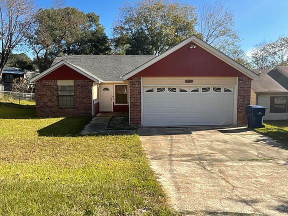 3rd image of 1607 Amour Dr
