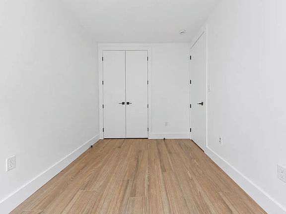 3rd image of 175 Rochester Ave #1A