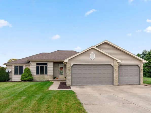 871 Andayol Dr, Kouts, IN 46347
