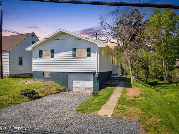 5035 Church Rd, Mountain Top, PA 18707
