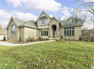 11308 N Hickory Woods Ct, Peoria, IL 61615