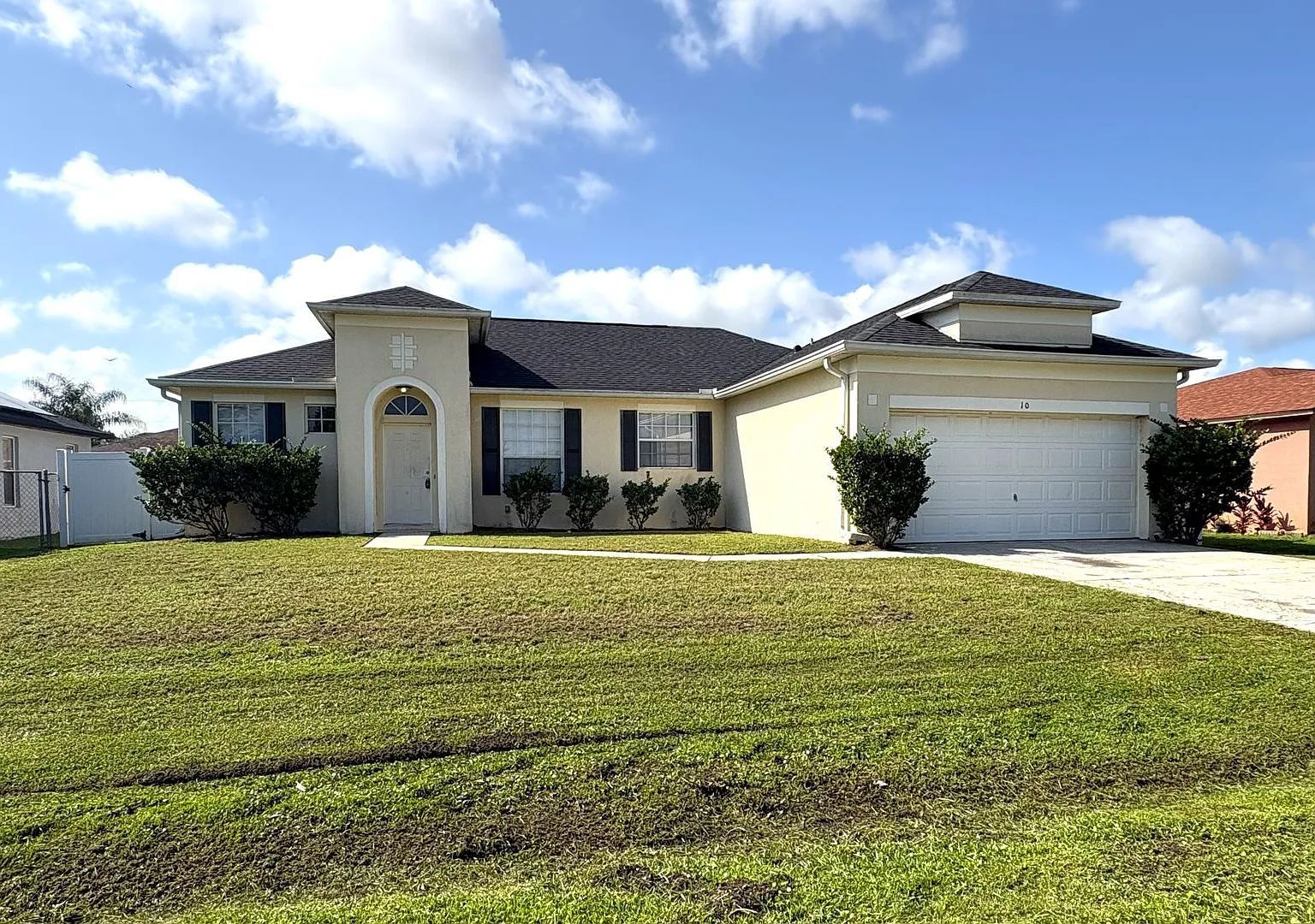 This 3 Bedroom Home Has It All! — Photo 1