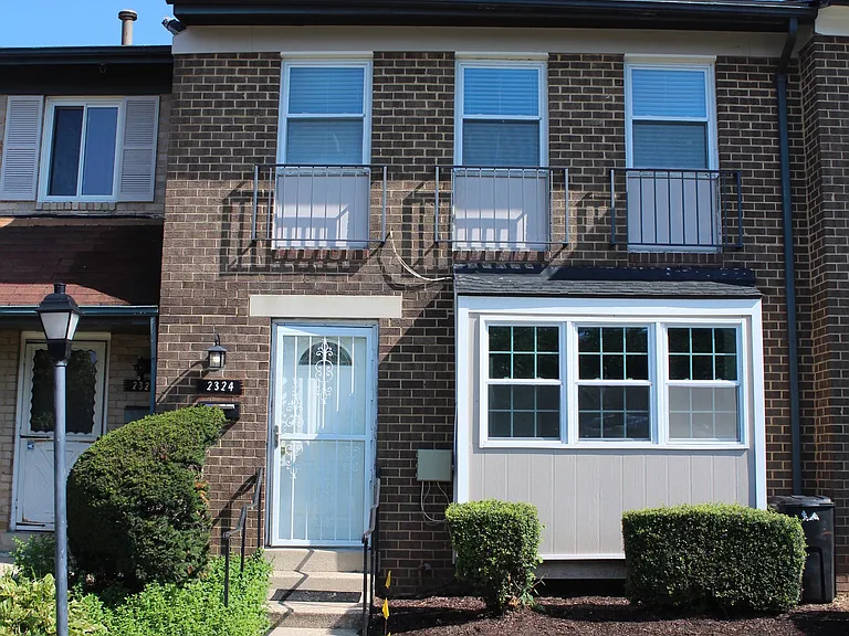 2324 Sun Valley Cir #J — Photo 15