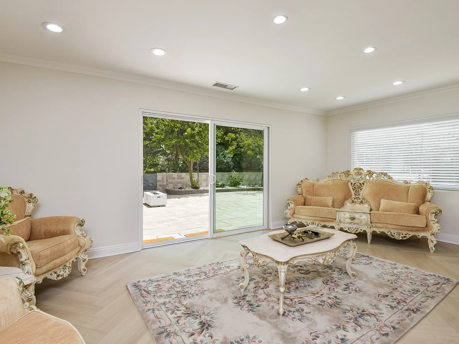 7152 Pomelo Dr — Photo 4