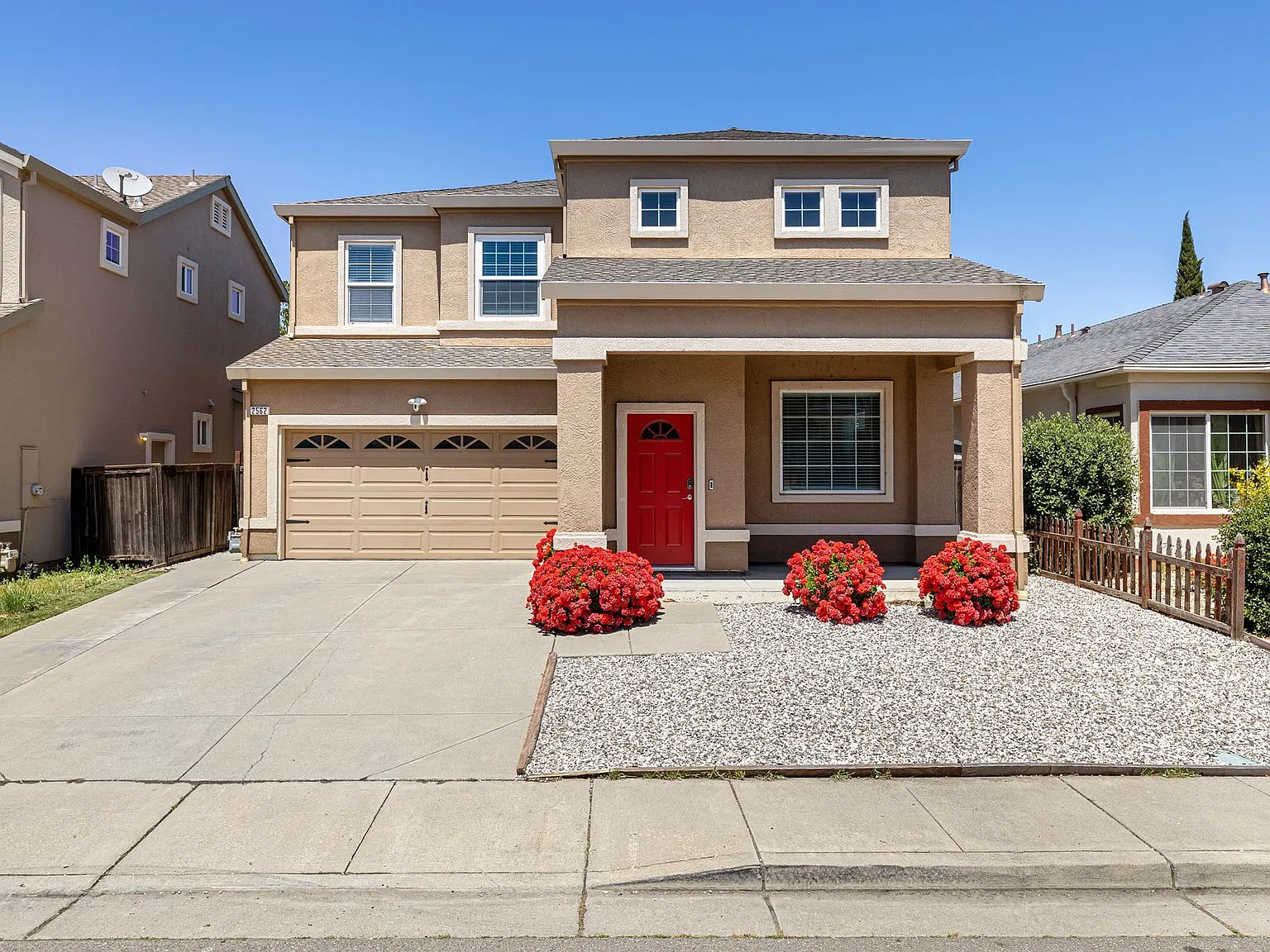 5 bed, 2266 sqft, $3,700 — Photo 1