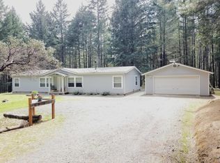 1075 E Crow Rd, Merlin, OR 97532