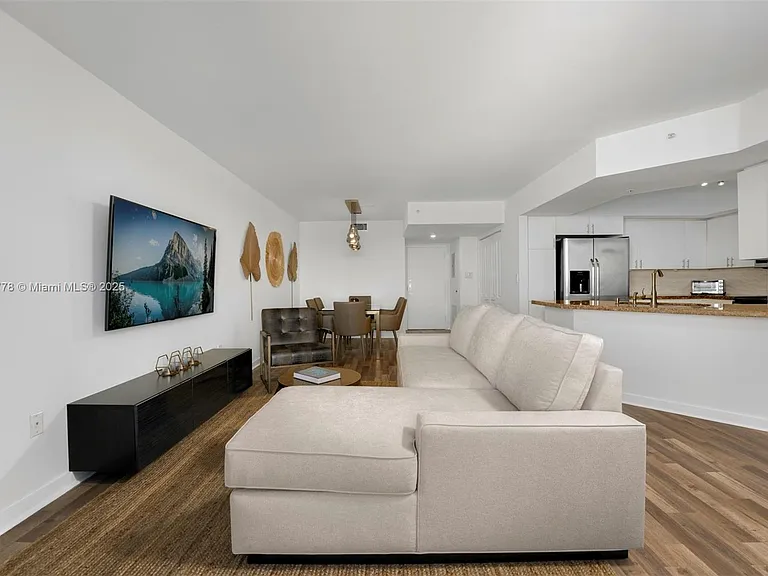 1800 Sunset Harbour Dr #1208 — Photo 12