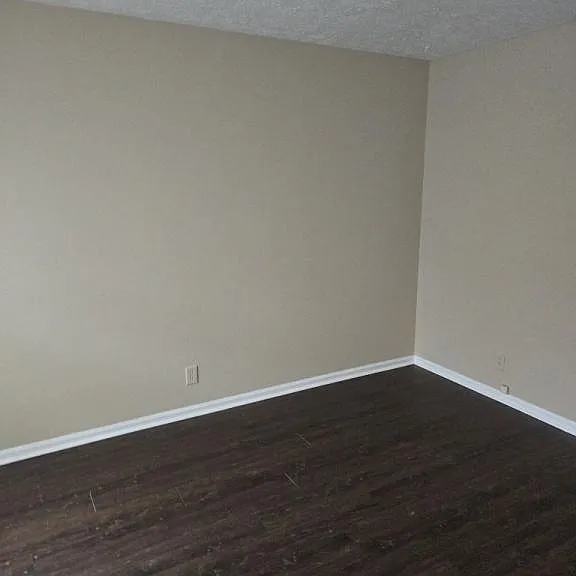 5302 Milner Rd #1 — Photo 2
