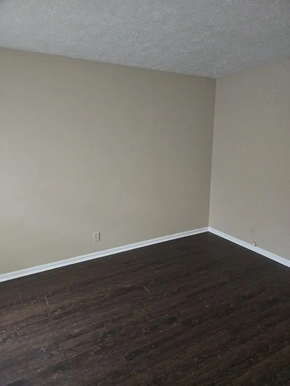 Building Photo - 5302 Milner Rd #1