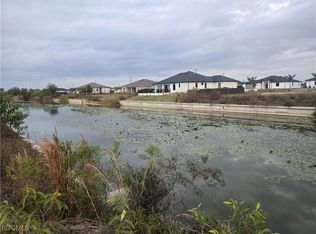 401 NE 15th St, Cape Coral, FL 33909