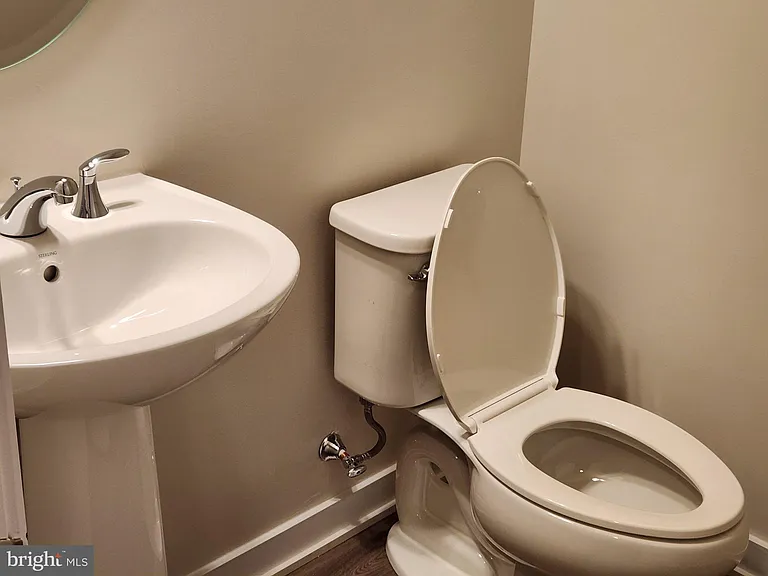 821 Bayberry Ct #821 — Photo 9