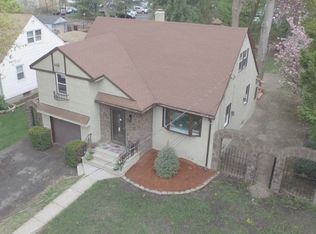 2455 Dorchester Rd, Union, NJ 07083