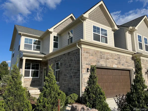 3265 Brackley Dr, Ann Arbor, MI 48105