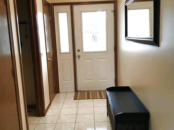 4th image of 1186 Oakdale Cir W