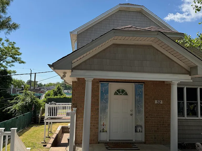 32 Baltimore St — Photo 1