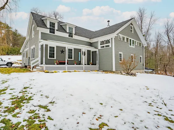 46 Middle Jam Road, Gorham, ME 04038