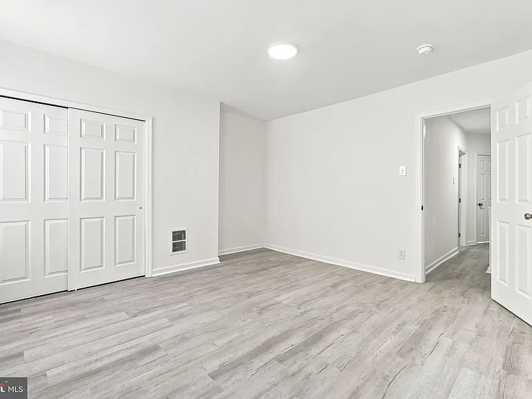 1319 N 55th St — Photo 14