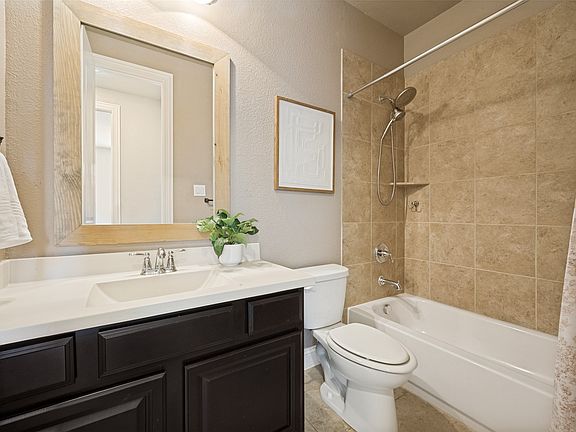 4th image of 1505 5th St