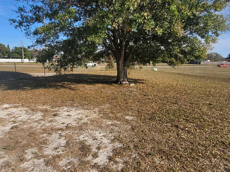 324 Clearwater Ln — Photo 29