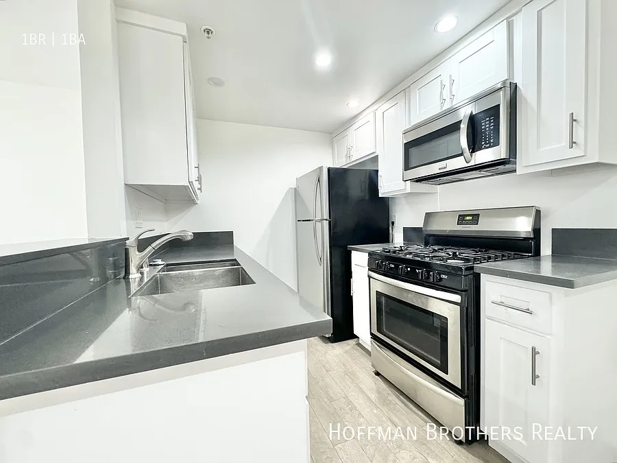 601 N Normandie Ave Los Angeles, CA 90004 — Photo 3