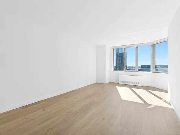 500 West 43rd Street image 1 of 9