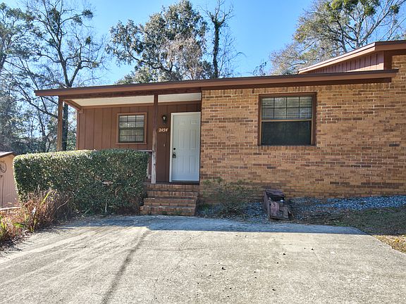 3rd image of 2454 Wren Hollow Dr
