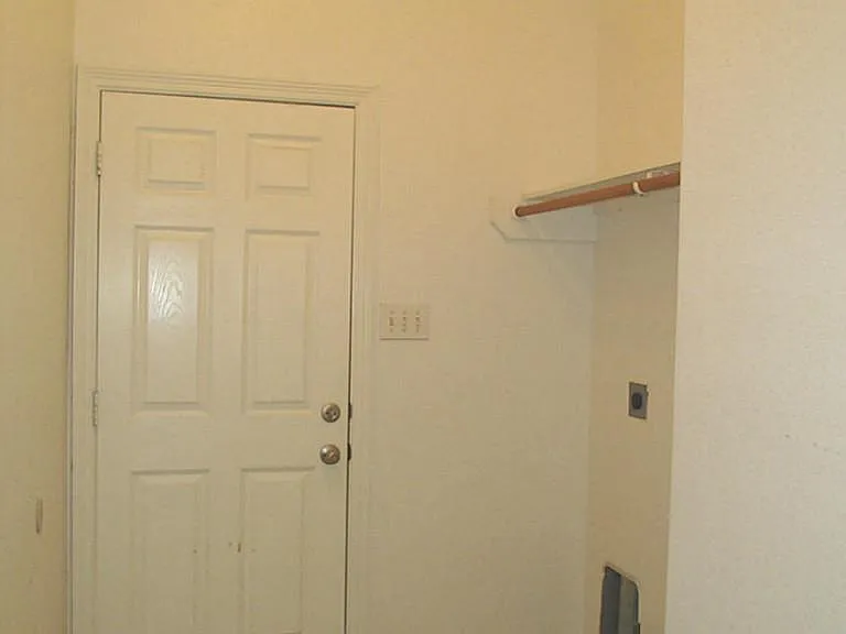 7905 Diamond Oak Dr — Photo 15