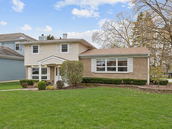 3rd image of 251 Meadow Ln