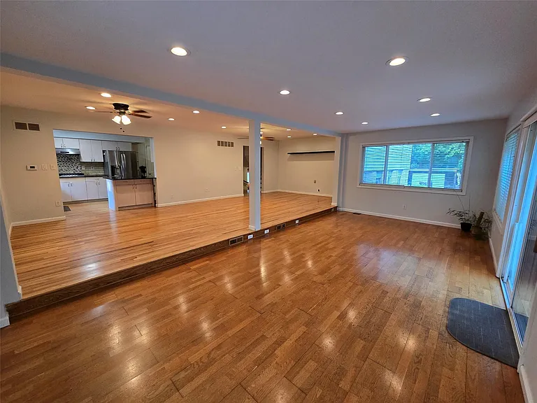2310 Cumberland Dr — Photo 12
