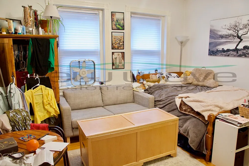 Studio, 450 sqft, $2,500 — Photo 1