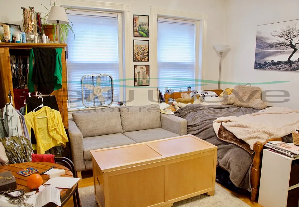 108 Myrtle St #3