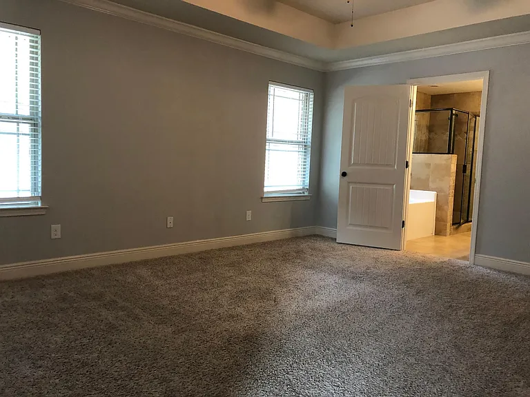 5563 Tucker Cir — Photo 9