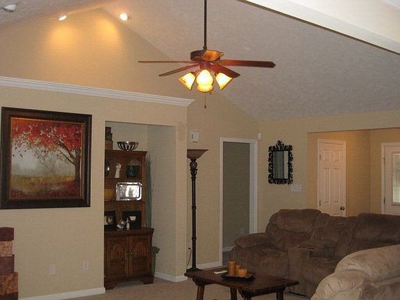 3rd image of 4820 High Meadows Dr