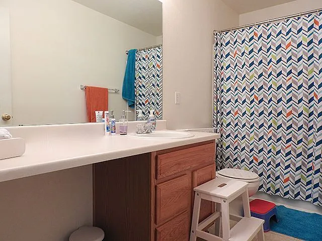 2948 Florence St — Photo 10