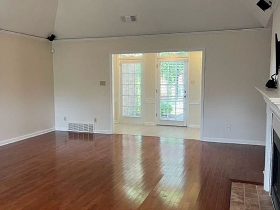 2nd image of 8851 Orchard Park Cv