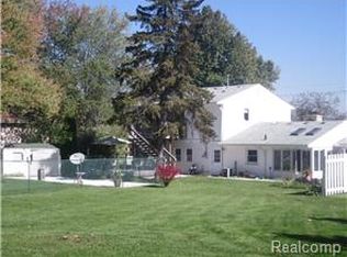 11625 N Beck Rd, Plymouth, MI 48170