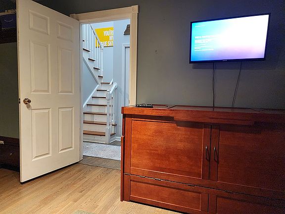 2nd image of 2 Plum Ct