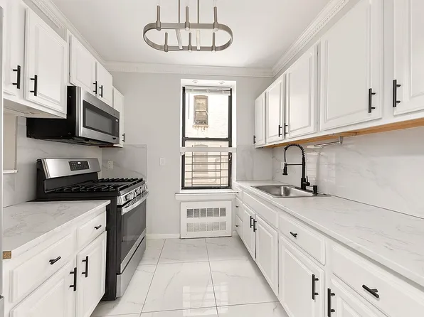 631 Academy St APT 1E, New York, NY 10034