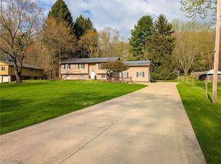 7140 S Cleveland Massillon Rd, Clinton, OH 44216