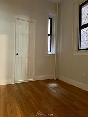 Rented by City Connections Realty | media 10