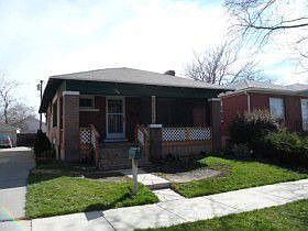 4th image of 560 E Hollywood Ave