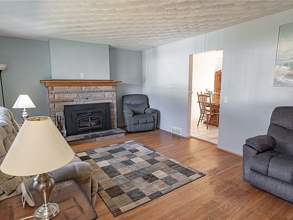 4th image of 115 Ridge Port Dr