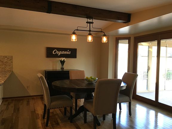 Kitchen - eating area