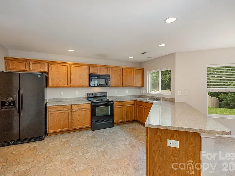 6442 Ridgeview Commons Dr — Photo 10