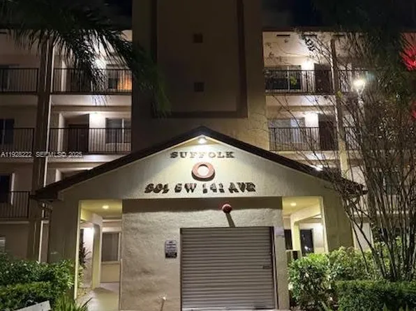 801 SW 141st Ave APT 106O, Pembroke Pines, FL 33027